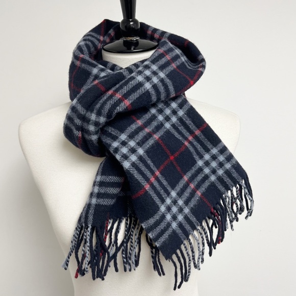 Burberry Other - Burberry London plaid Lambswool fringe scarf